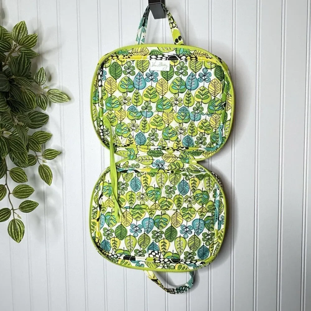 VERA BRADLEY Lime's Limes Up Good Book Bible Cover Floral Green Yellow Teal